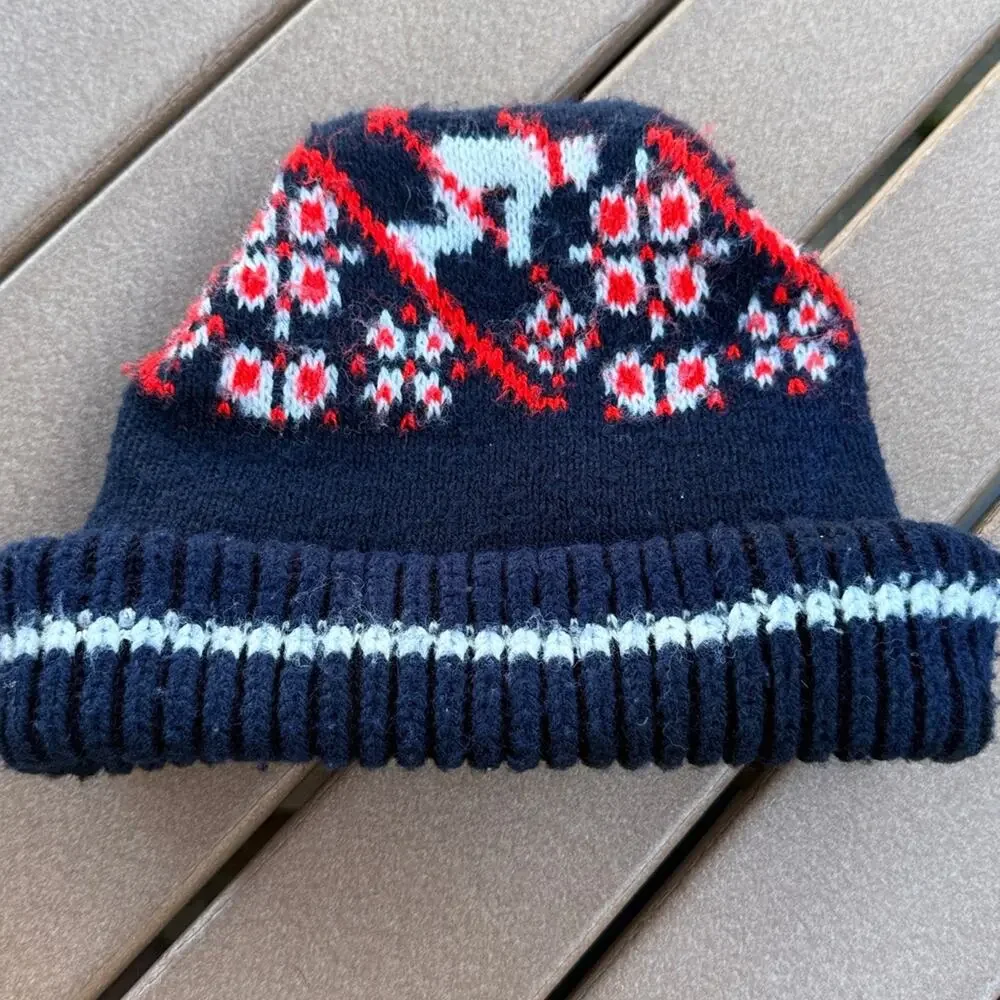 Vintage Ski Navy Red Knit Beanie - Picture 3 of 3
